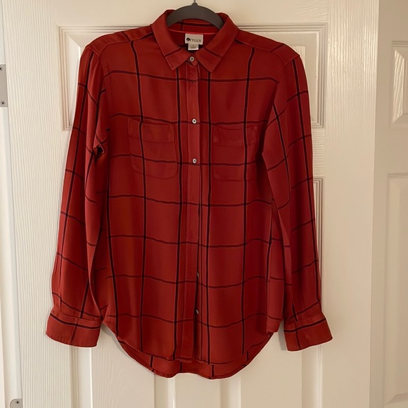 Women’s size M ls button down shirt - Picture 1 of 5